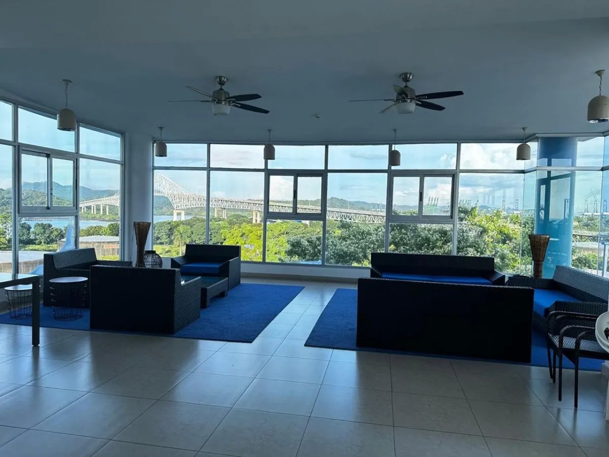 Venta de apartamento en PH The Bridge, Amador