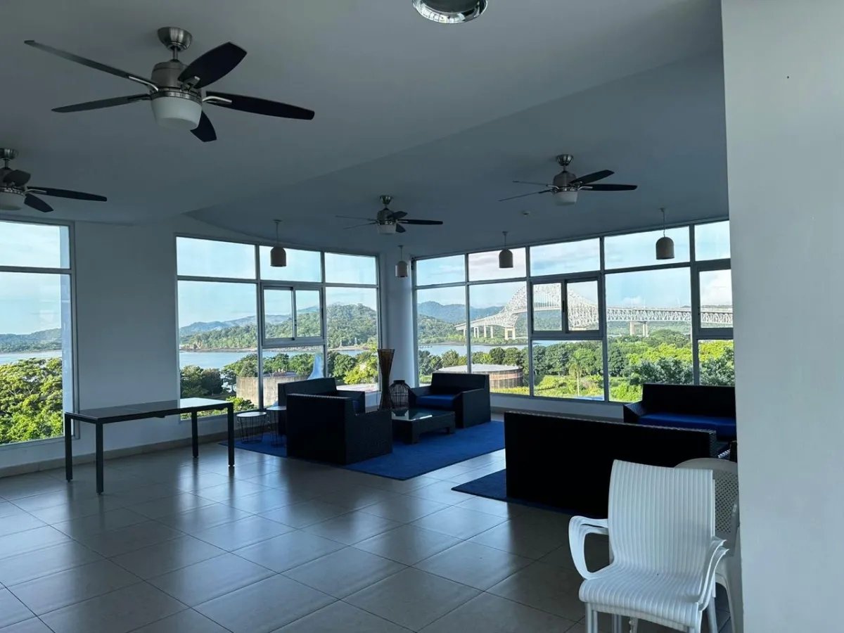 Venta de apartamento en PH The Bridge, Amador