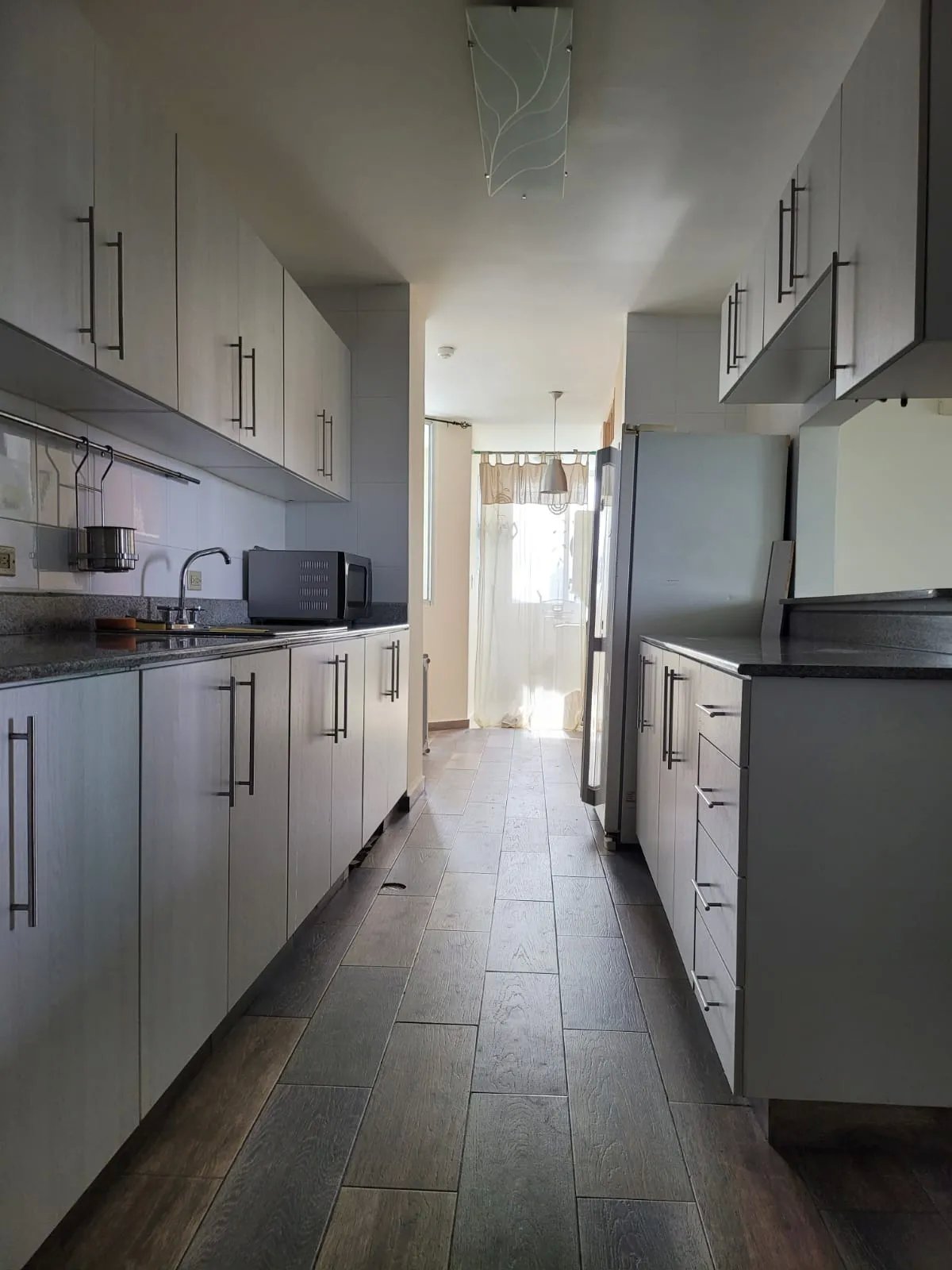 Alquiler apartamento PH Hyde Park frente parque Omar