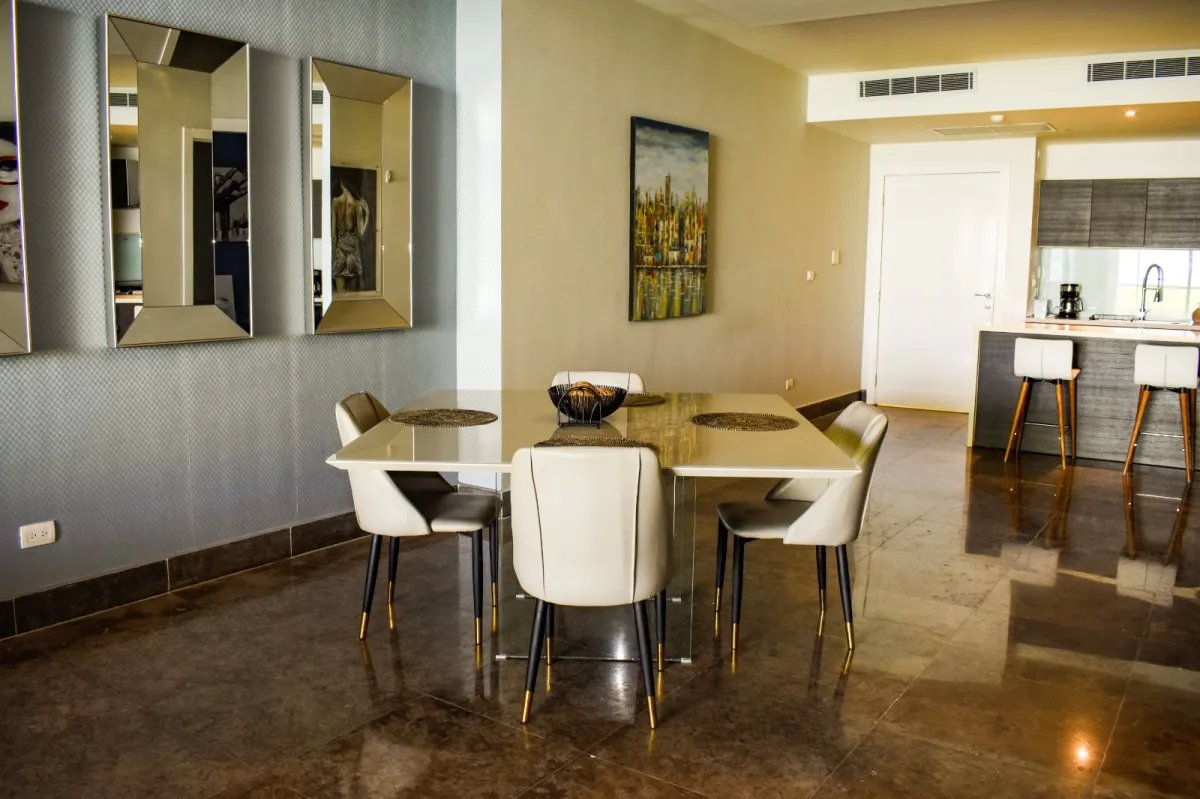 Venta de Apartamento de PH. Yoo by Starck, Avenida Balboa