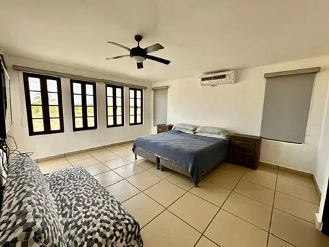 SE VENDE TOWN HOUSE EN VISTA MAR