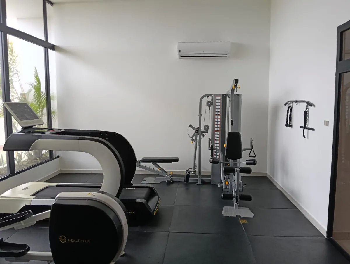 Vendo amplio y lujoso apartamento en el Cangrejo de 2 recámaras