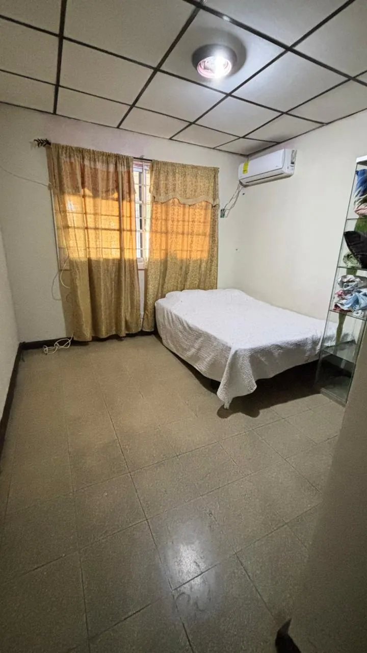 Se Alquila Residencia espaciosa en Urbanización La Feria Chiriquí