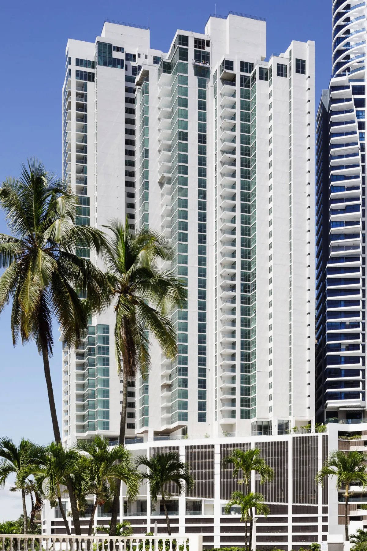 Apartment For Sale in Punta Paitilla, San Francisco.