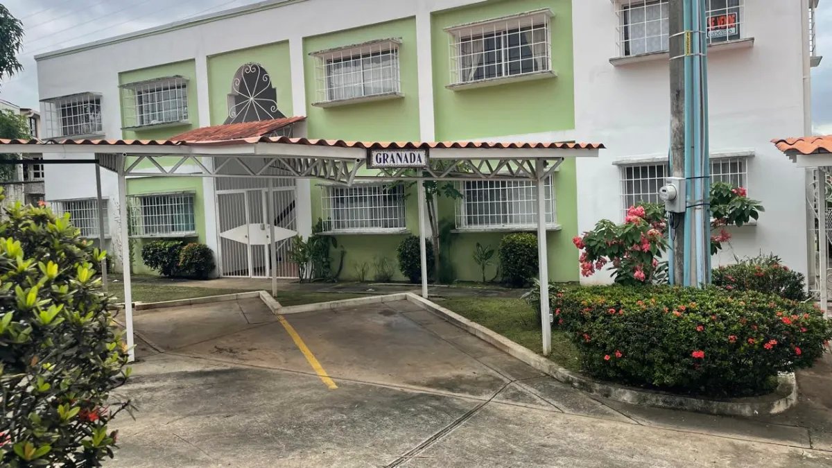 Venta de Apartamento en PH Jardines de Santa María  San Miguelito