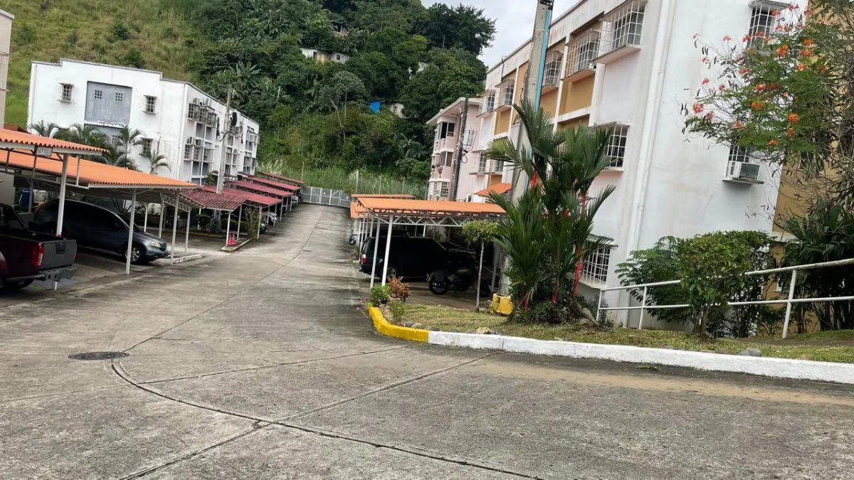 Venta de Apartamento en PH Jardines de Santa María  San Miguelito
