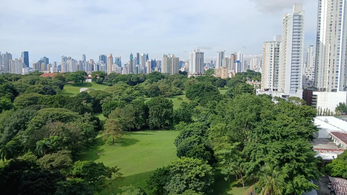Venta de Apartamento en Parque Omar PH Terrazas