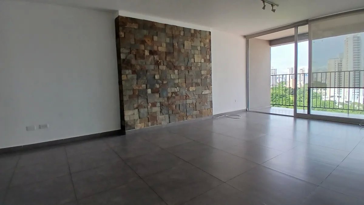 Venta de Apartamento en Parque Omar PH Terrazas