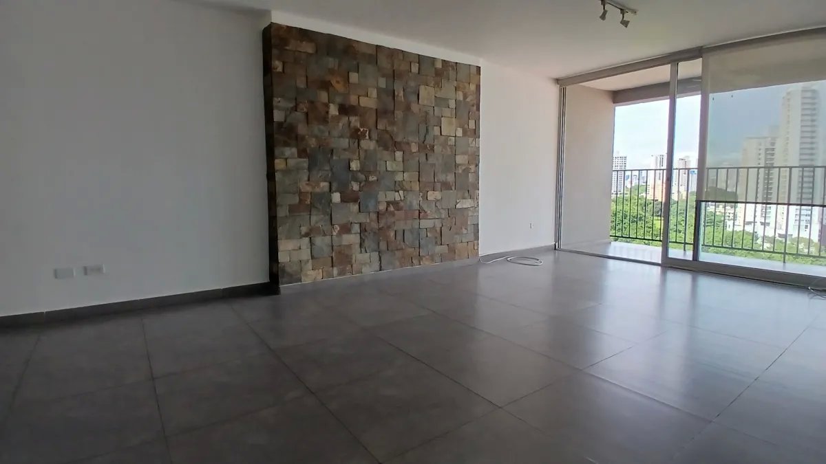 Venta de Apartamento en Parque Omar PH Terrazas