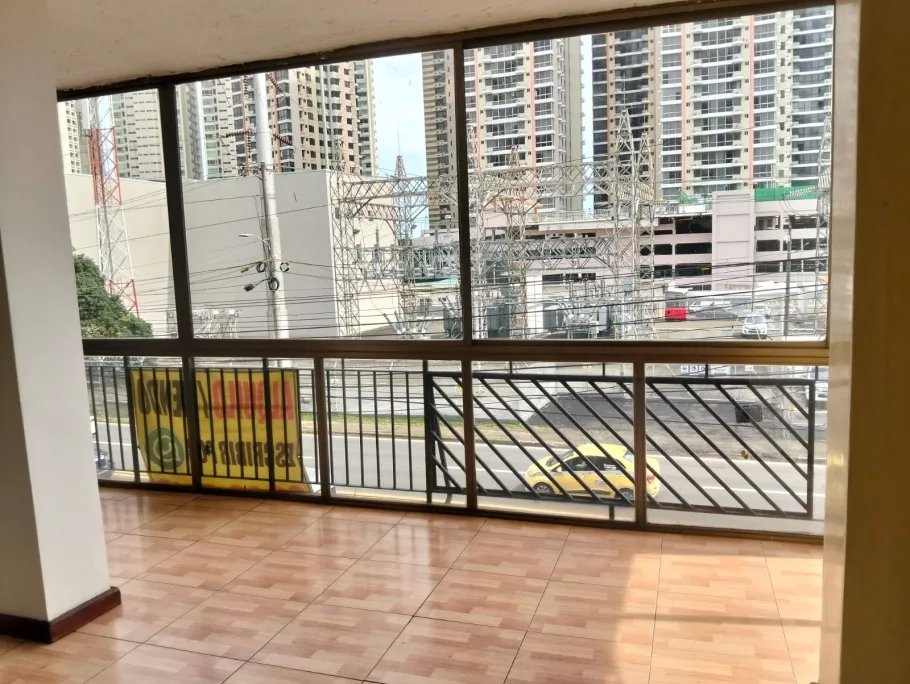 ¡Se alquila o vende espacioso apartamento en San Francisco!/For Rent o...