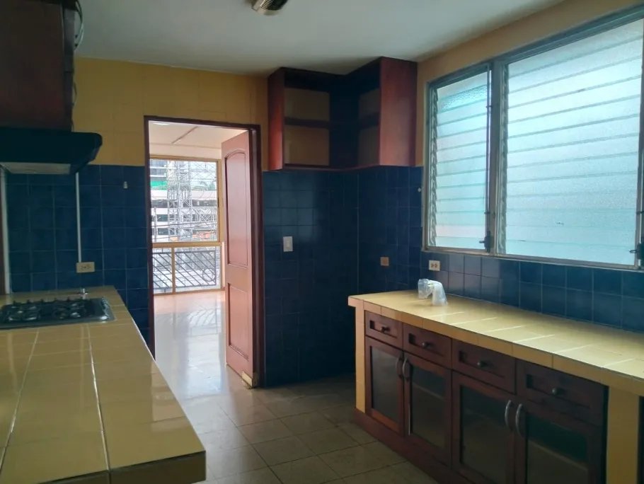 Apartment For Rent in Vía Israel