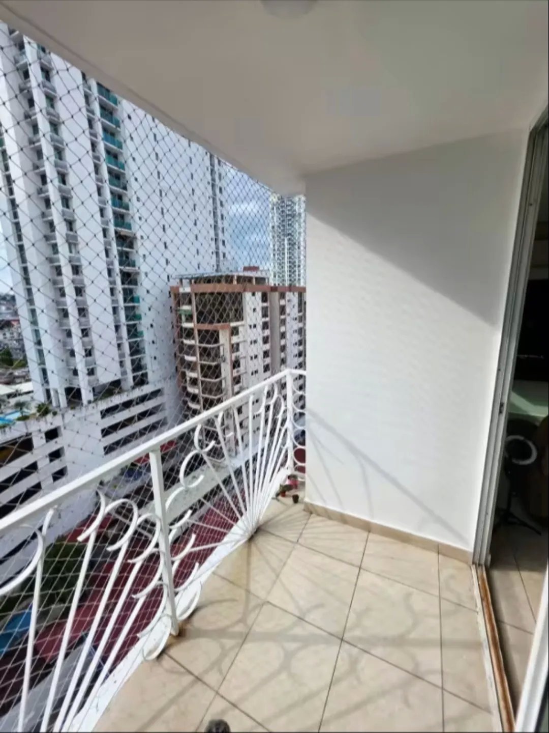 Alquiler de apartamento con linea blanca en Bella Vista