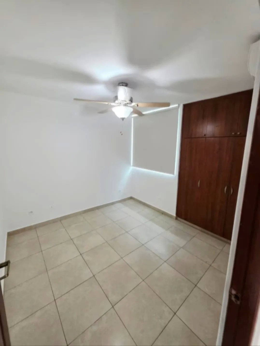 Apartment For Rent in Bella Vista