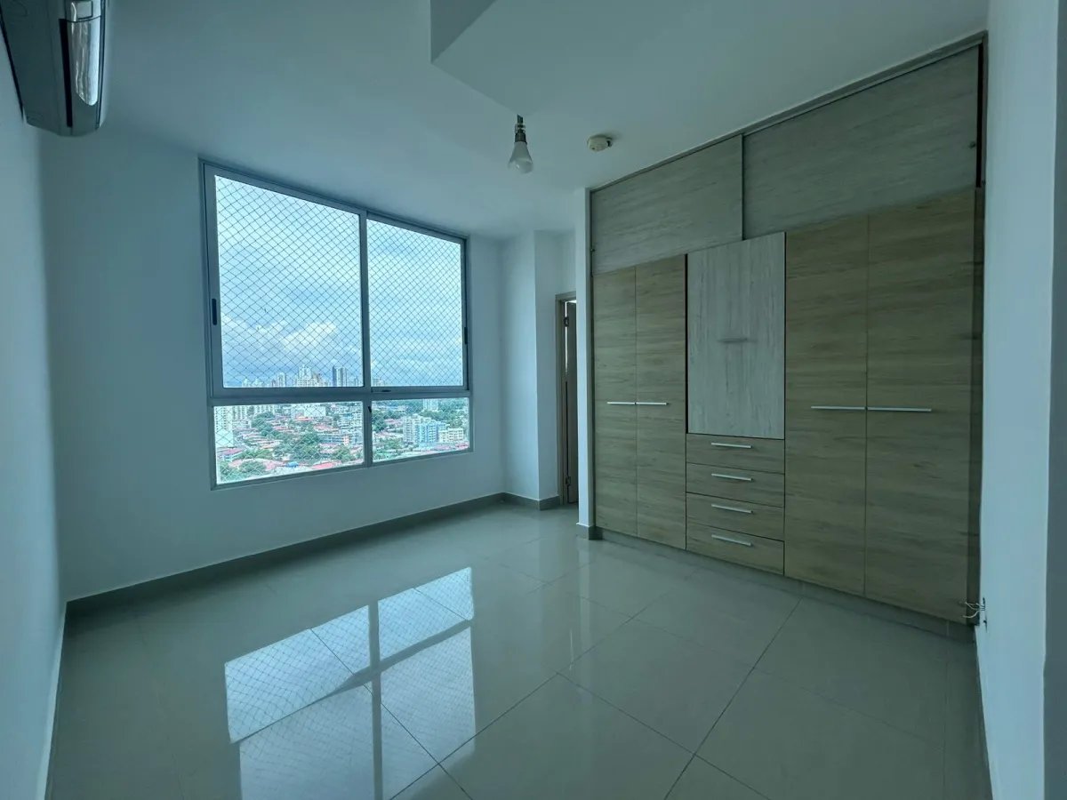 Apartment For Sale in EL CARMEN
