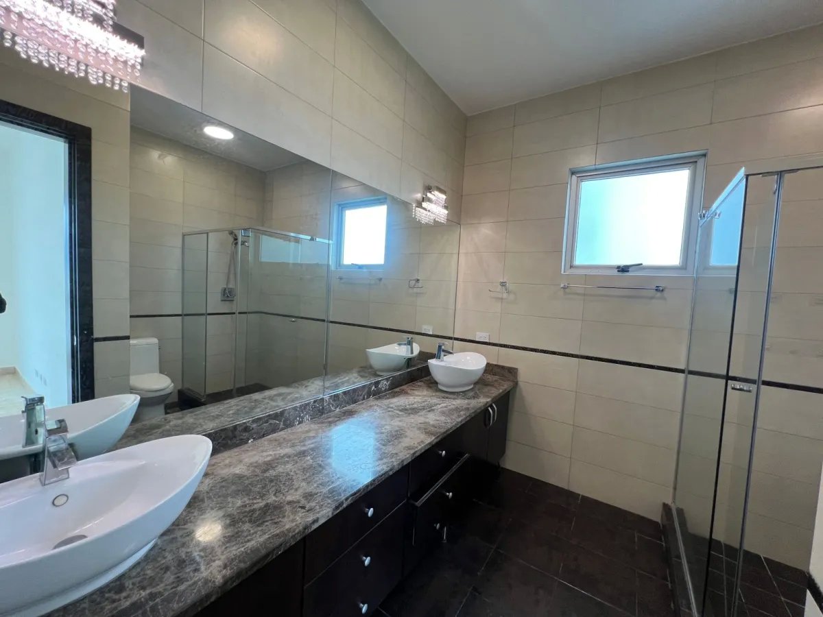 Venta de apartamento en PH. Titanium, Costa del Este