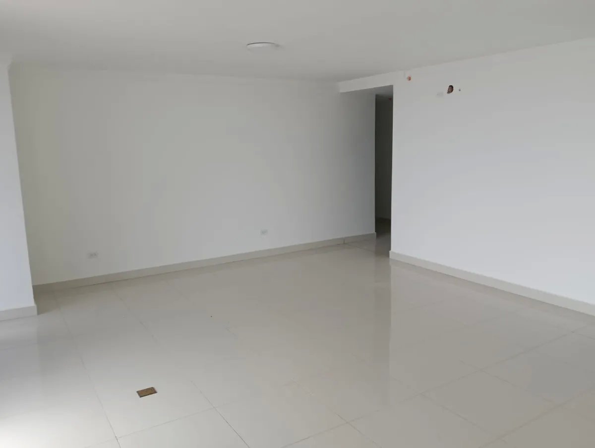 Apartment For Sale in El Cangrejo