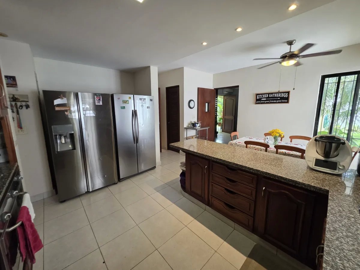 Venta de casa en La Alameda, Betania