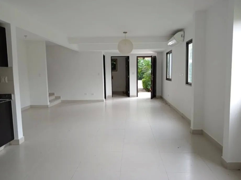Mobile Home For Sale in Panama Pacifico