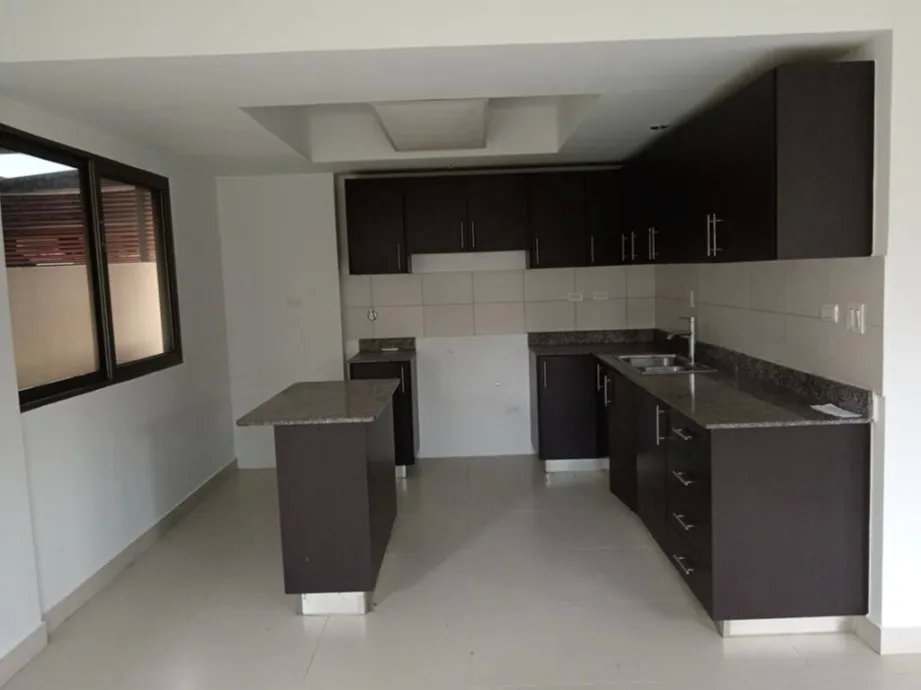 Mobile Home For Sale in Panama Pacifico