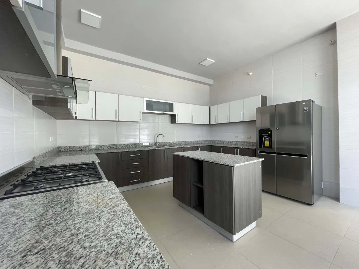Apartment For Rent in Costa del Este