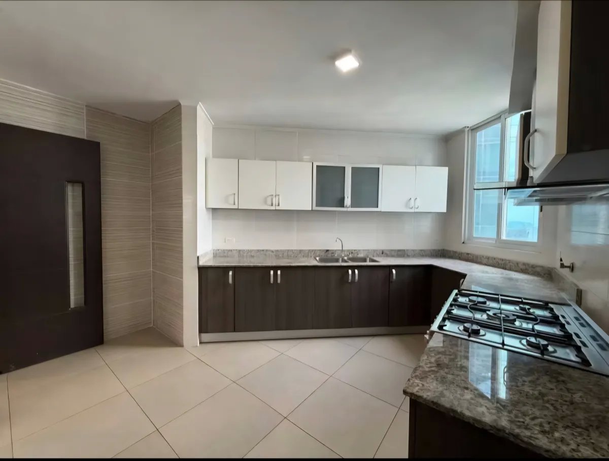 Venta de Apartamento Amoblado en Costa del Este, Juan Díaz