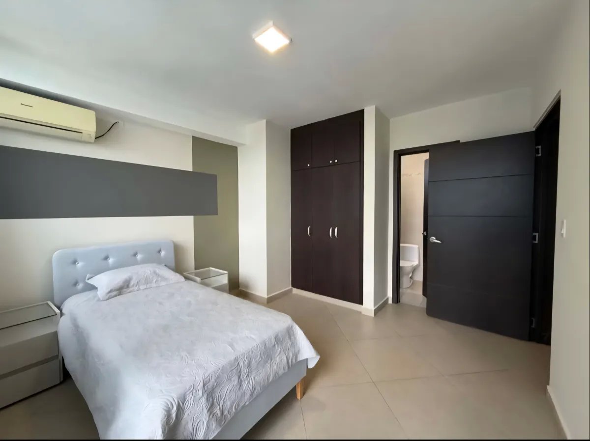 Venta de Apartamento Amoblado en Costa del Este, Juan Díaz