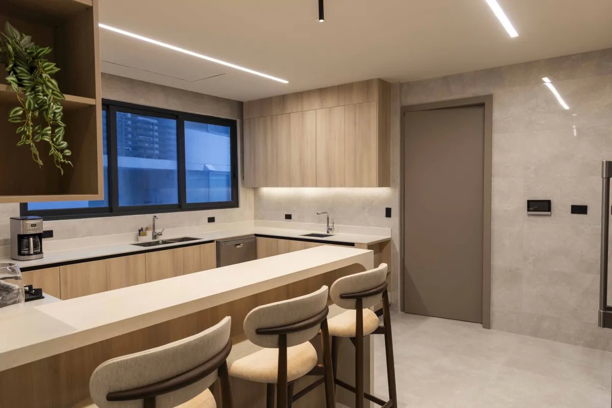 Apartment For Sale in Punta Paitilla, San Francisco