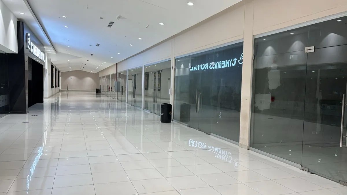 Alquiler de Local Comercial en Megamall, Panamá Este