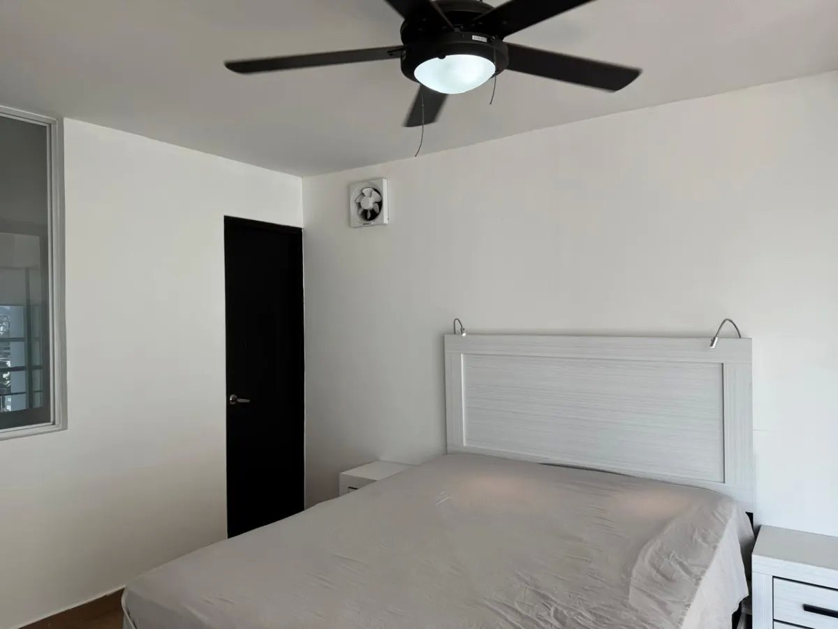 Apartment For Sale in Vía Argentina