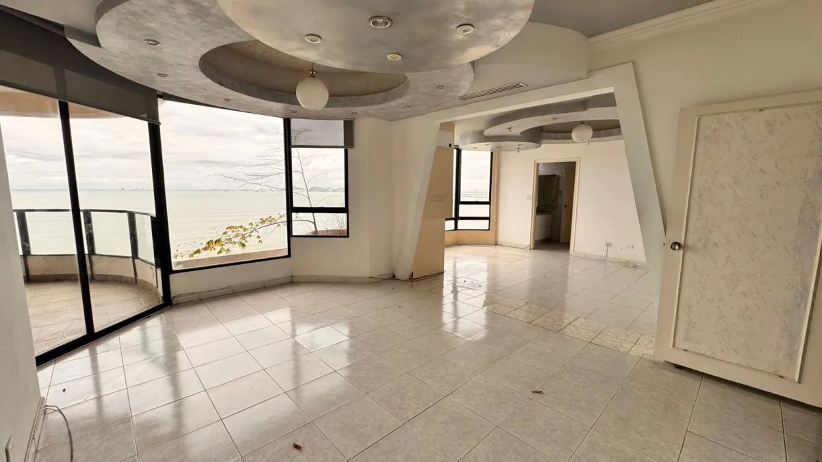 Alquilo Apartamento frente al mar punta paitilla