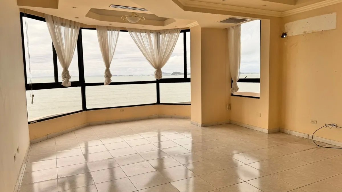 Alquilo Apartamento frente al mar punta paitilla