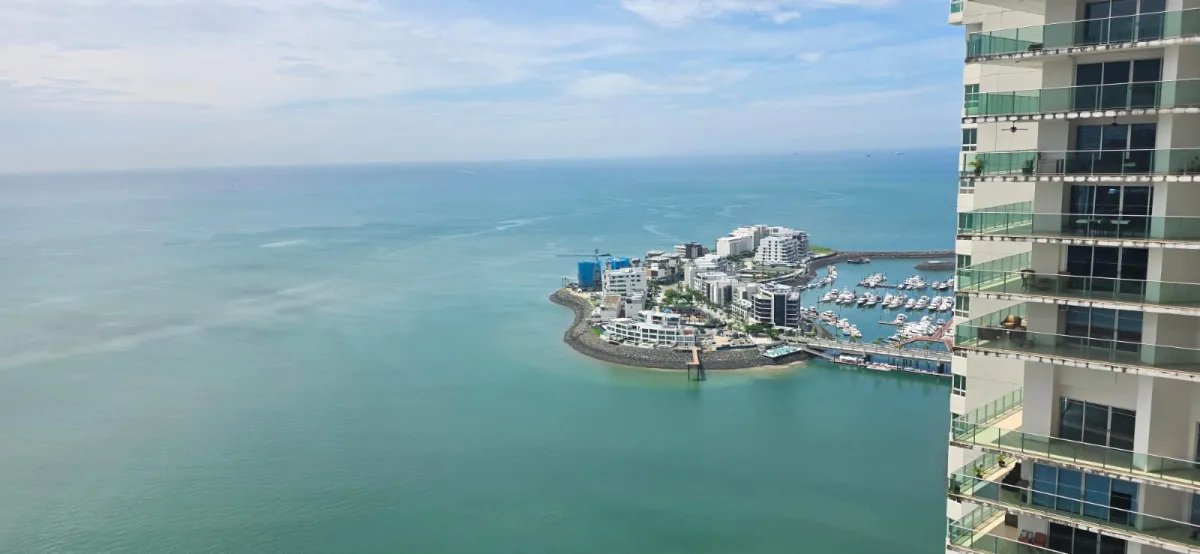 ¡Lujo y Vistas Panorámicas en The Ocean Club!