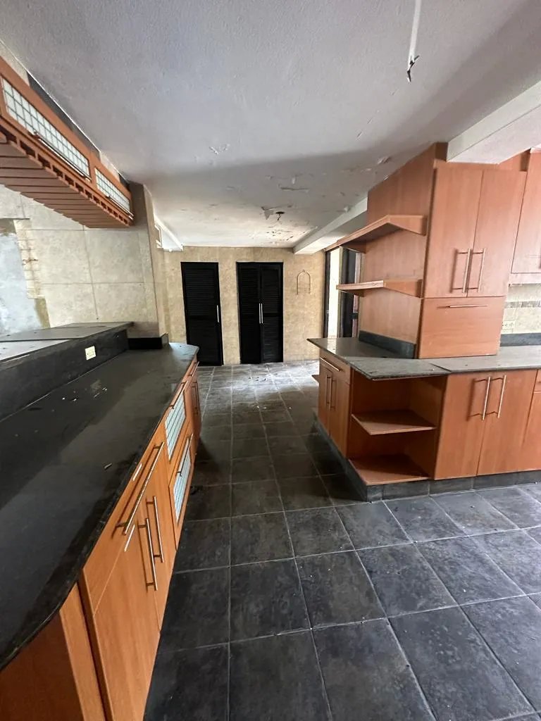 Single Family Attached For Sale in Coco del Mar, San Francisco