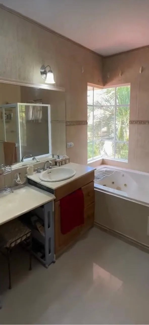SE VENDE  CASA EN PALMERAS - COSTA DEL ESTE