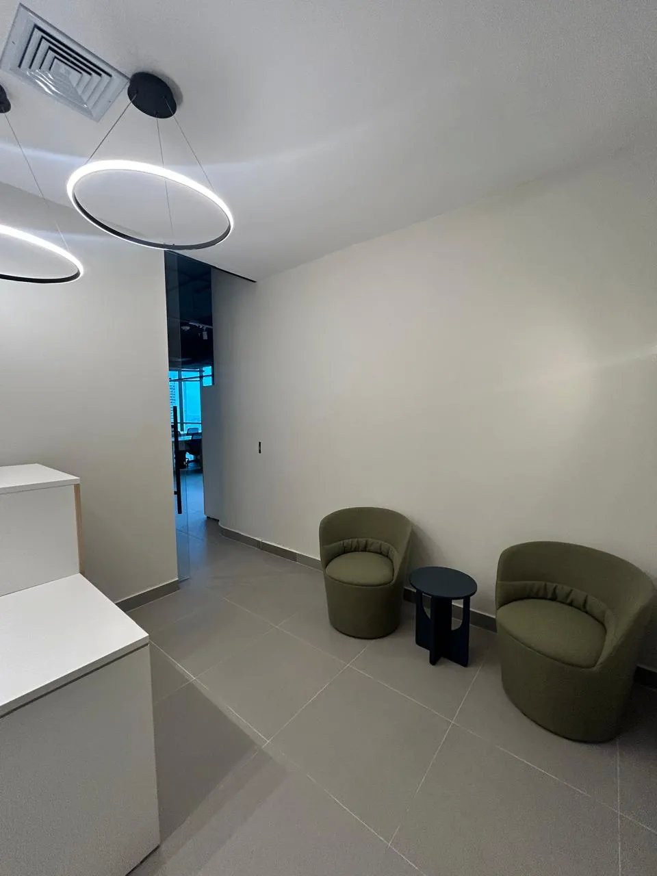Alquiler de Oficina Amoblada  Tower Financial Center, Calle 50