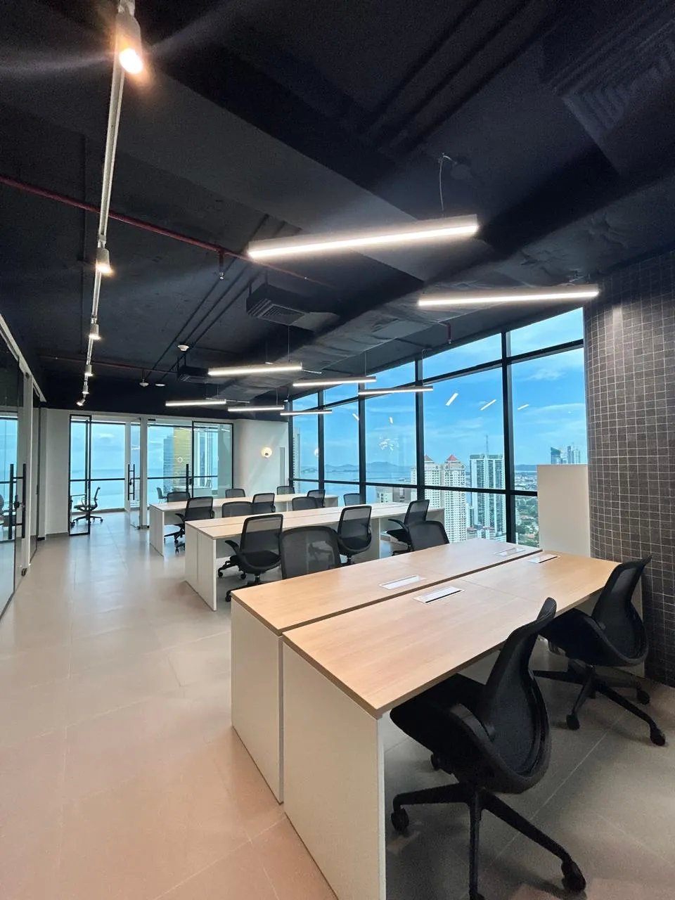 Alquiler de Oficina Amoblada  Tower Financial Center, Calle 50