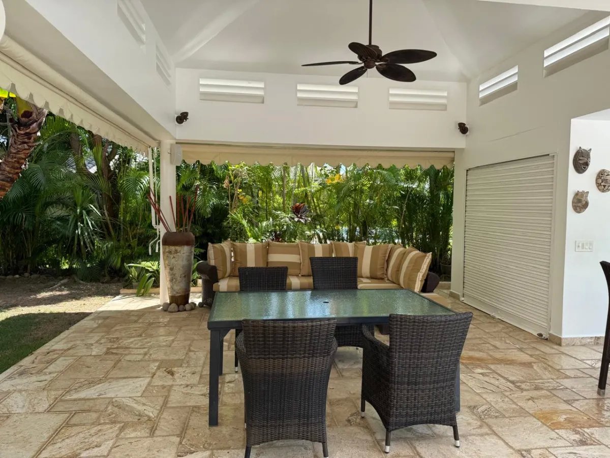 Venta de casa frente al mar en Bijao, Río Hato