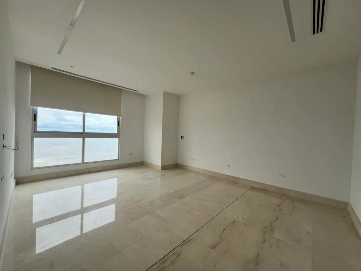 Venta de apartamento en Torre Panorama  Coco del Mar