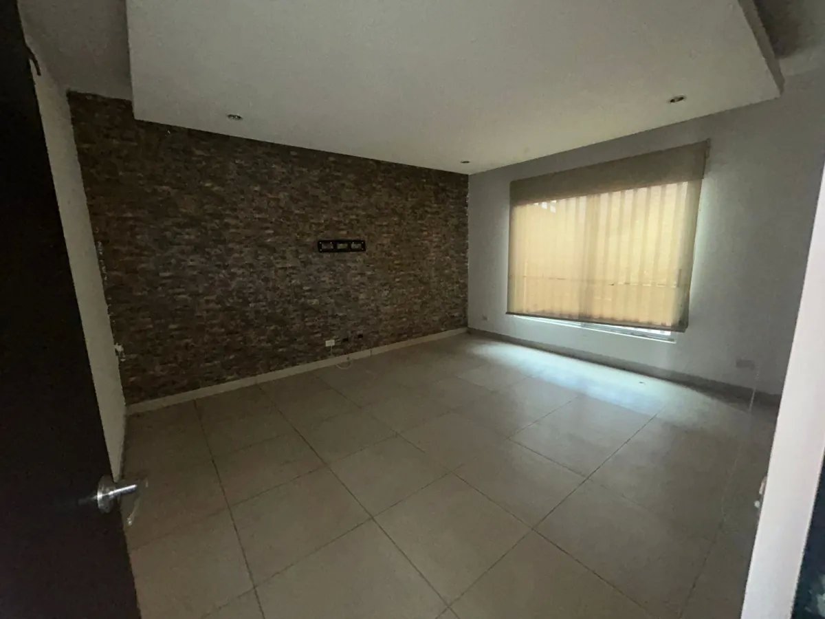 Venta de casa en Dorado Village Condado Del Rey