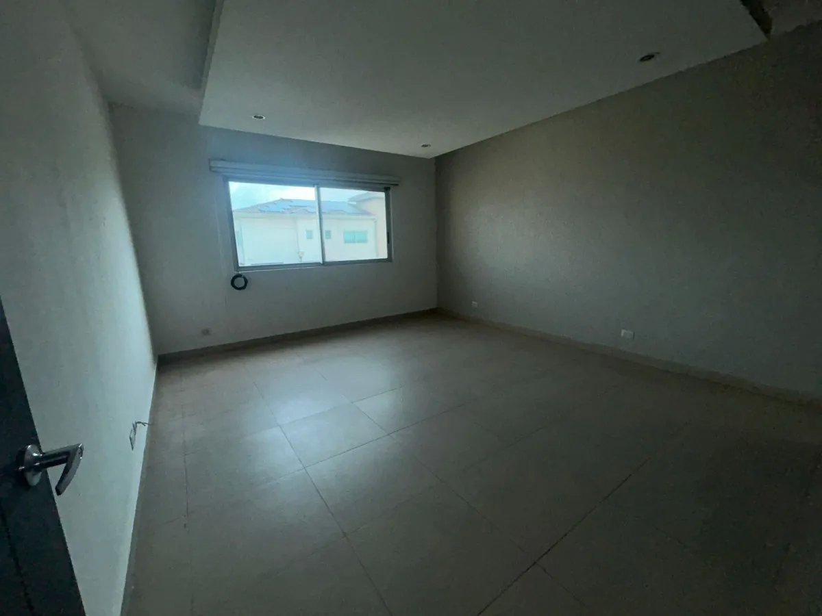 Venta de casa en Dorado Village Condado Del Rey