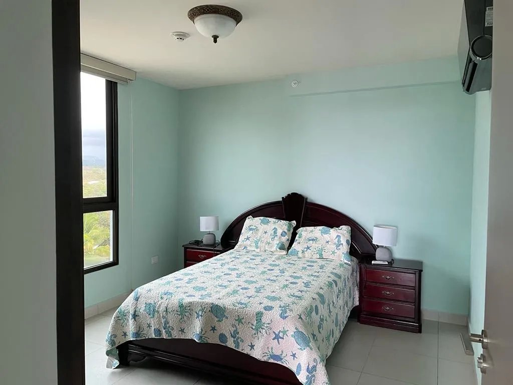 SE VENDE HERMOSO APARTAMENTO EN P.H. GALEONES