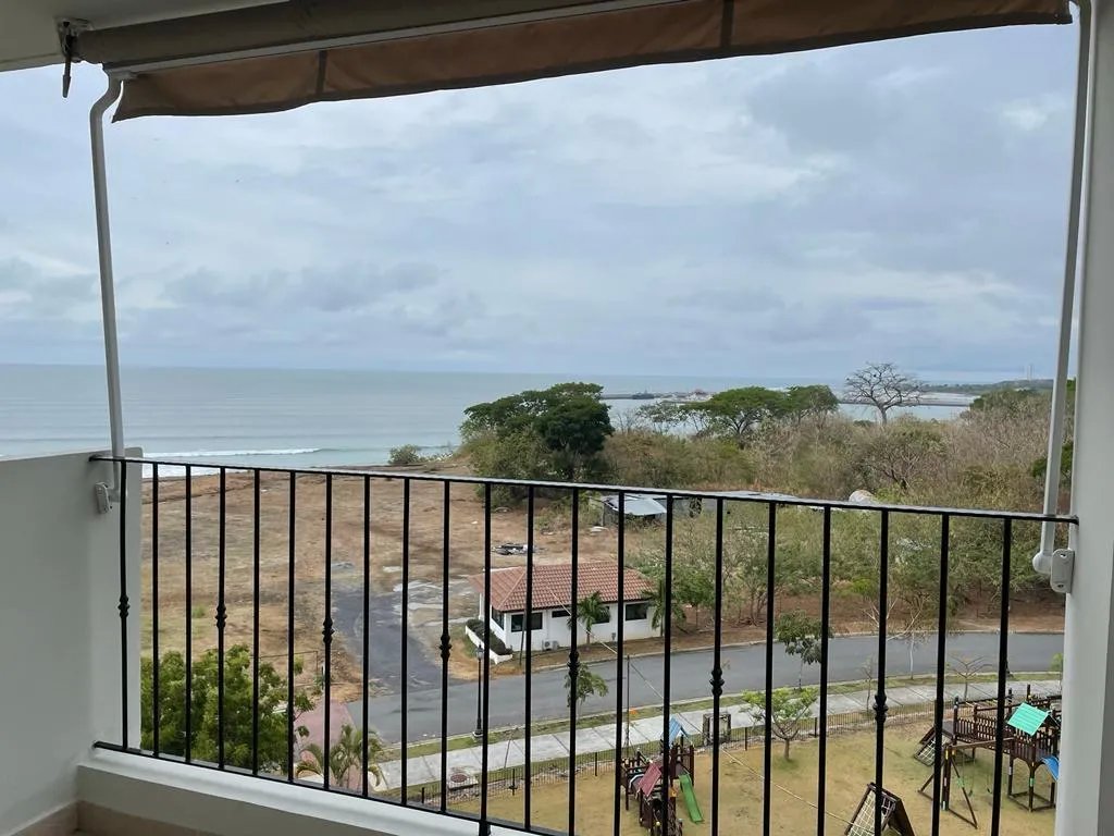 SE VENDE HERMOSO APARTAMENTO EN P.H. GALEONES