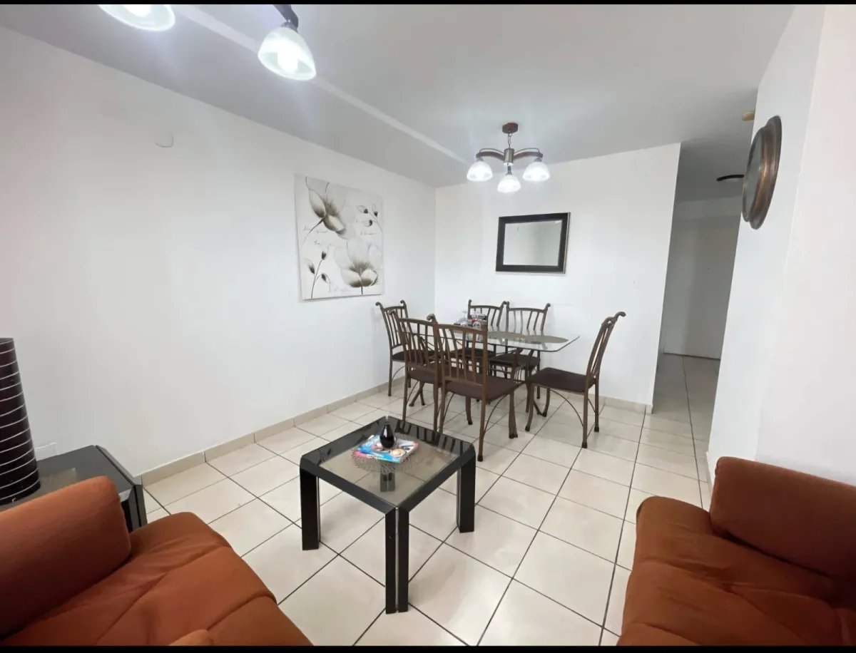 Venta de apartamento en Plaza Valencia  - Via España