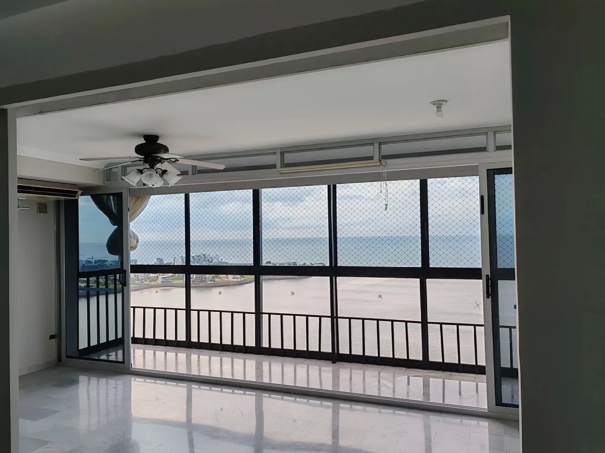 Venta de Penthouse en Pacific Shore