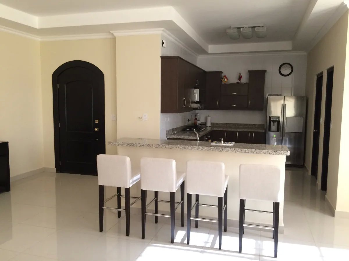 VENDO CASA TOTALMENTE AMOBLADA Y EQUIPADA  HACIENDA PACÍFICA, SAN CARLOS