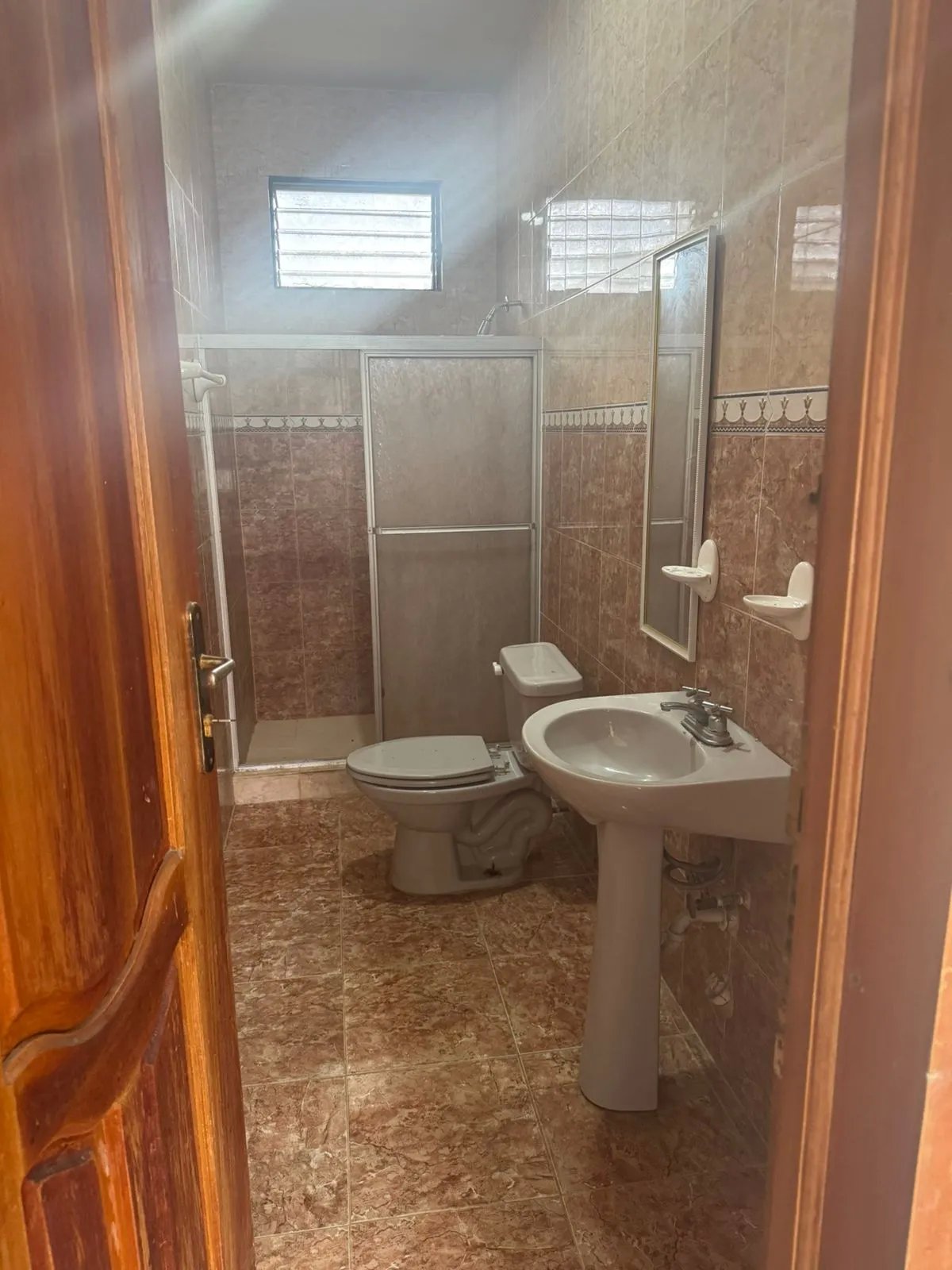 Se Vende: Espaciosa Casa de 650 m2 de Construccion.