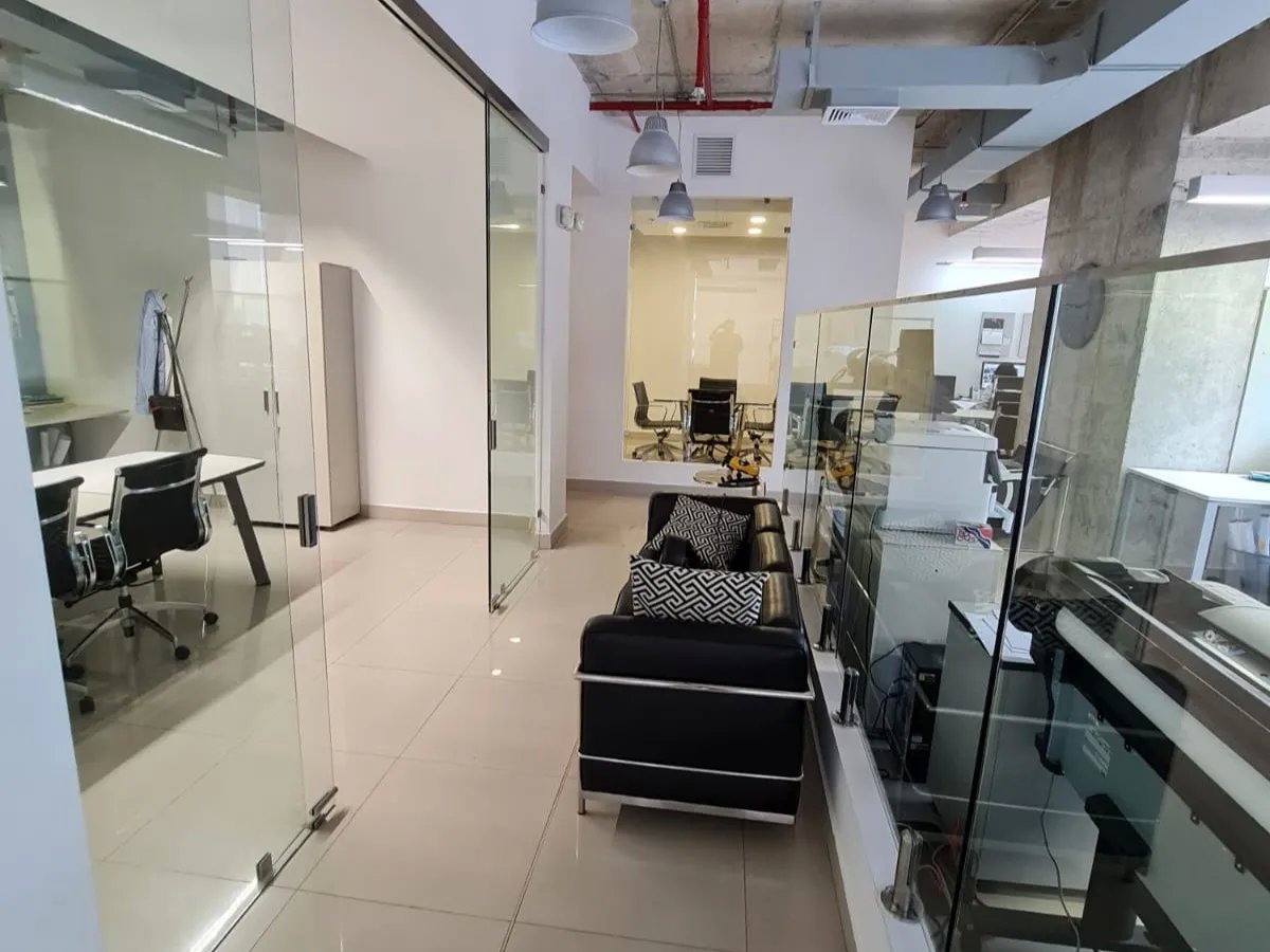 Oficina en Venta Sortis