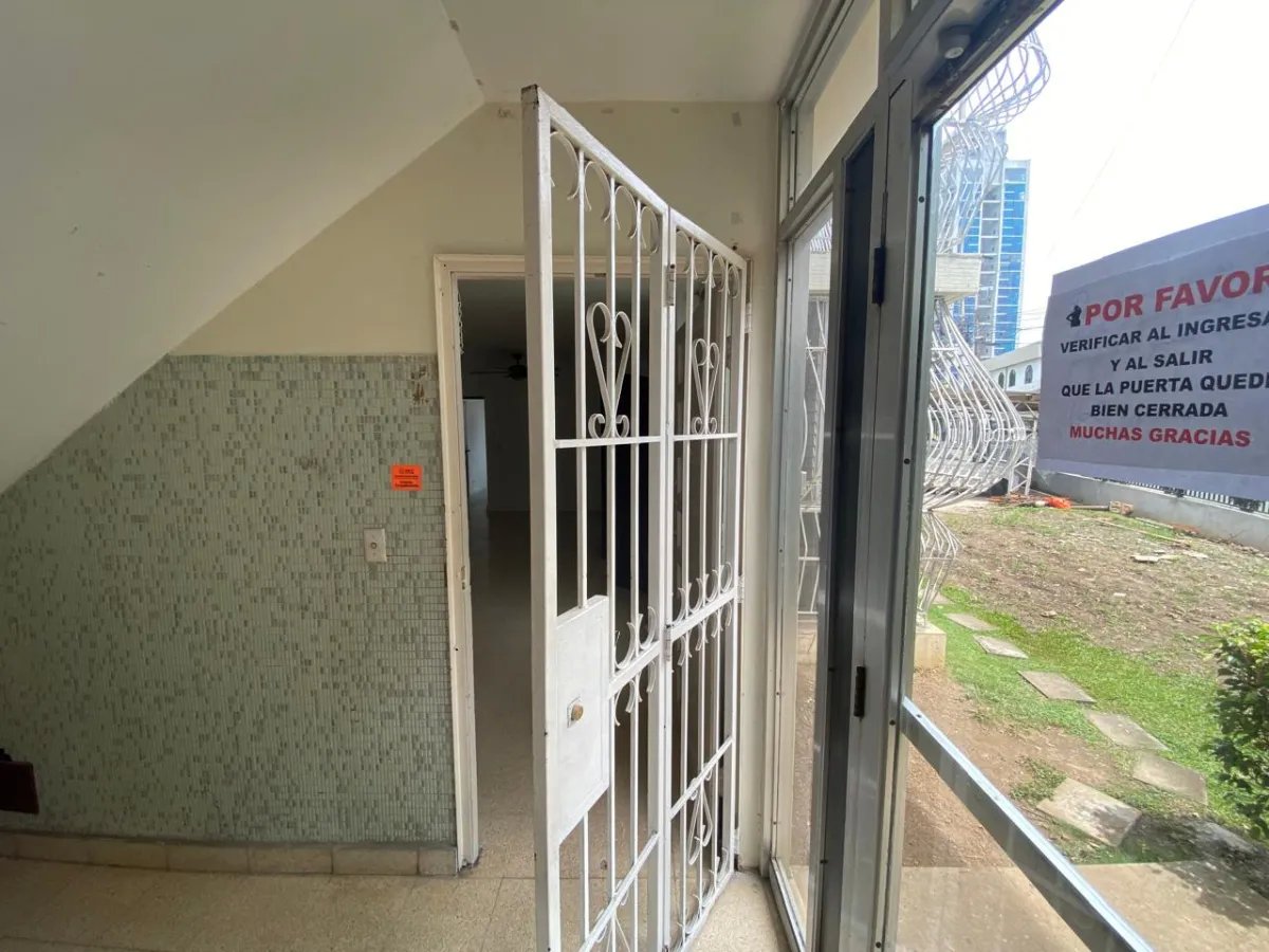 Alquiler de Casa y Lote Juntos para Uso Comercial  San Francisco/House and Lot Package for Commercial Rent  San Francisco