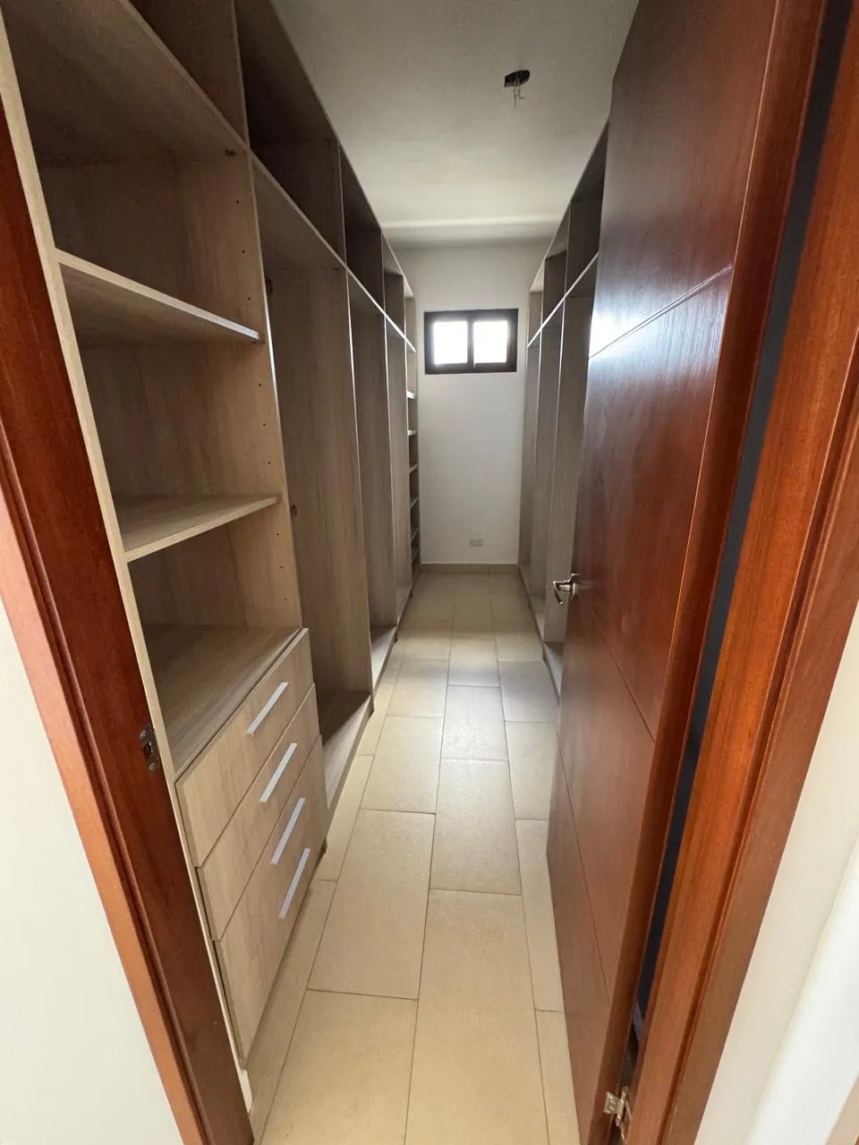 Apartment For Sale in Costa Sur