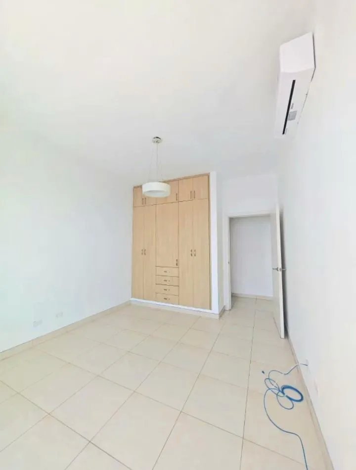 Apartment For Sale in Coco del Mar